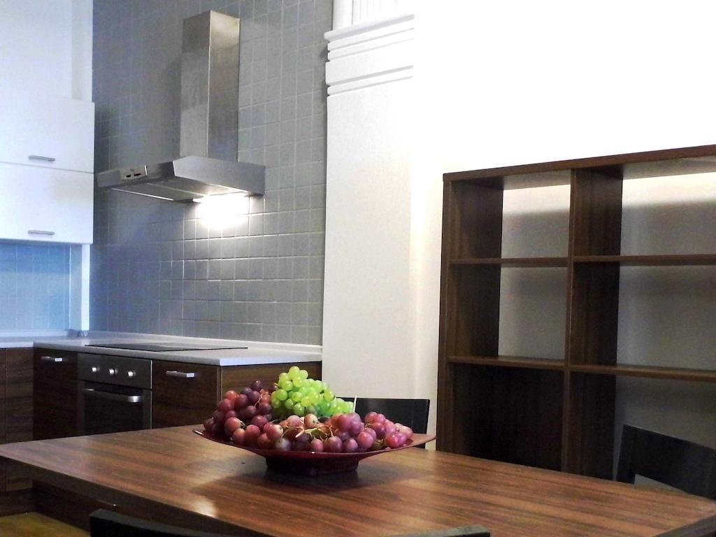 Lion Apartments Medena, Big Size, High Ceilings Bratislava Room photo